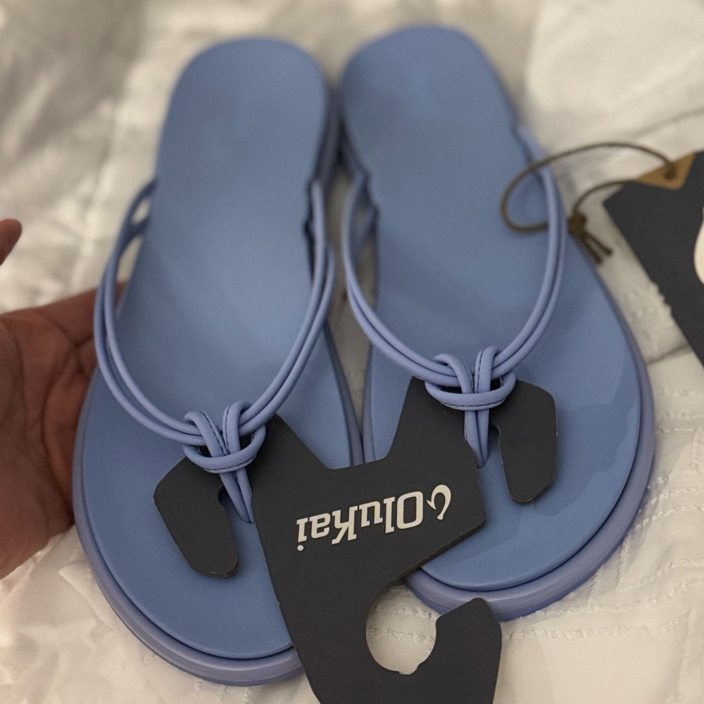 NWT OluKai Women’s Sandals Size 11 Powder Blue